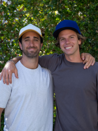 Chad and JT Go Deep Saison 1 en streaming français